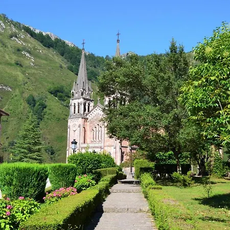 La Casina De Orfeo En Cuenco Cangas de Onis
